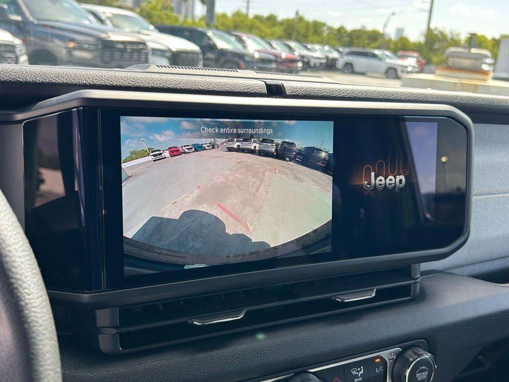 new 2025 Jeep Wrangler car, priced at $32,440