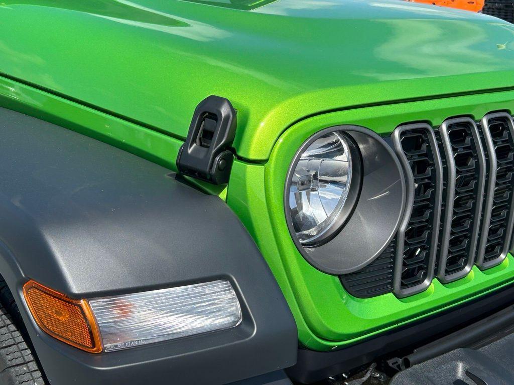 new 2025 Jeep Wrangler car, priced at $32,440