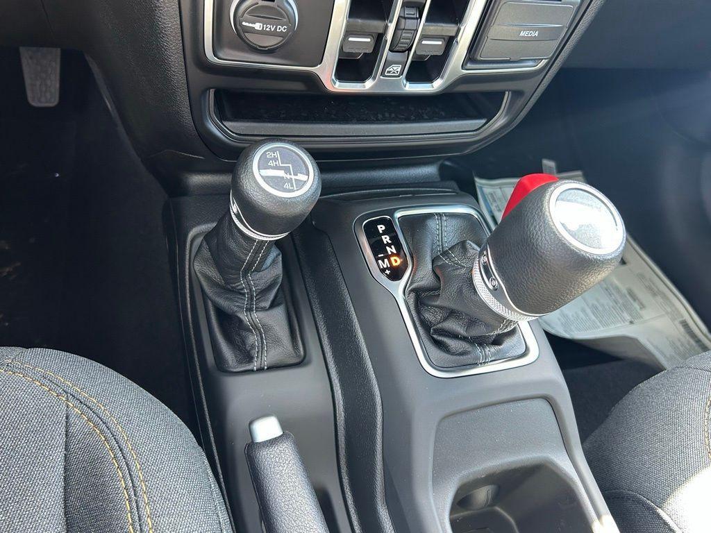 new 2025 Jeep Wrangler car, priced at $32,440