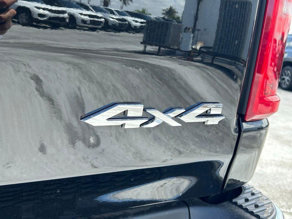 new 2025 Ram 1500 car, priced at $62,376
