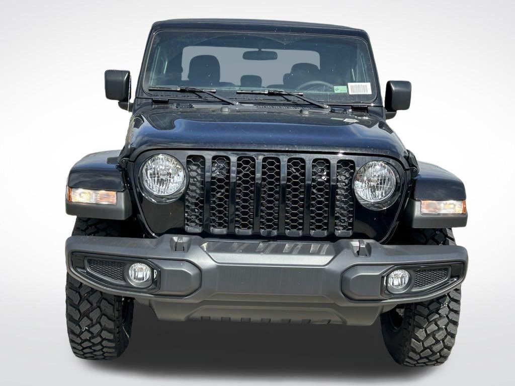 new 2023 Jeep Gladiator car, priced at $37,638