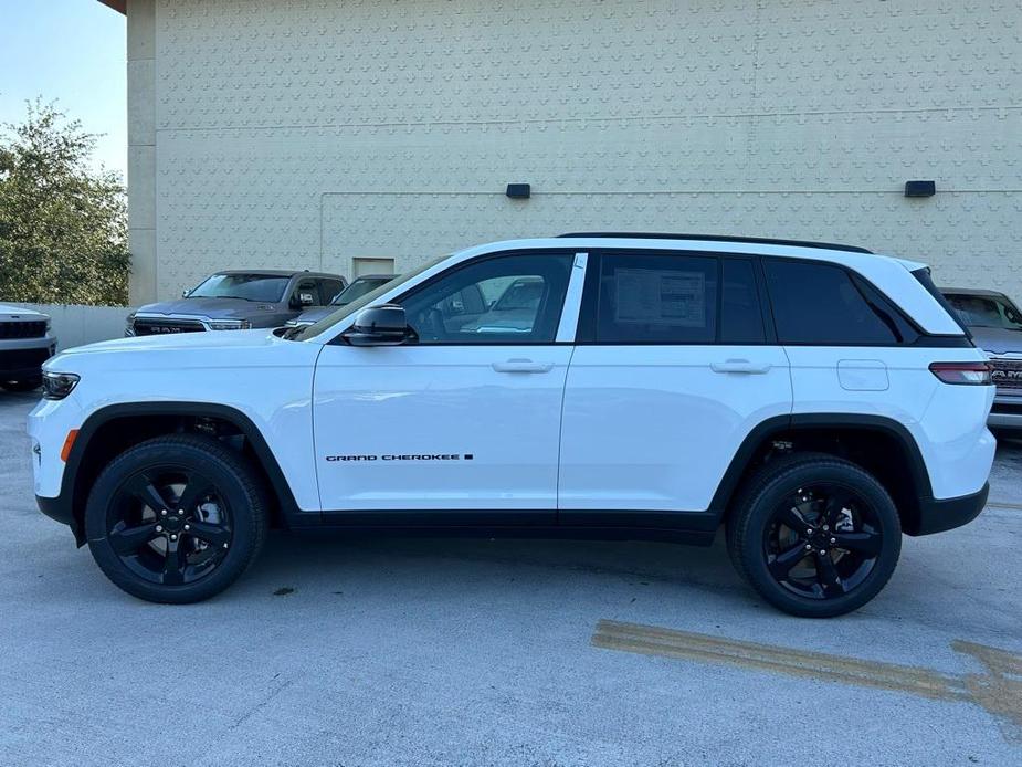 new 2024 Jeep Grand Cherokee car, priced at $39,167