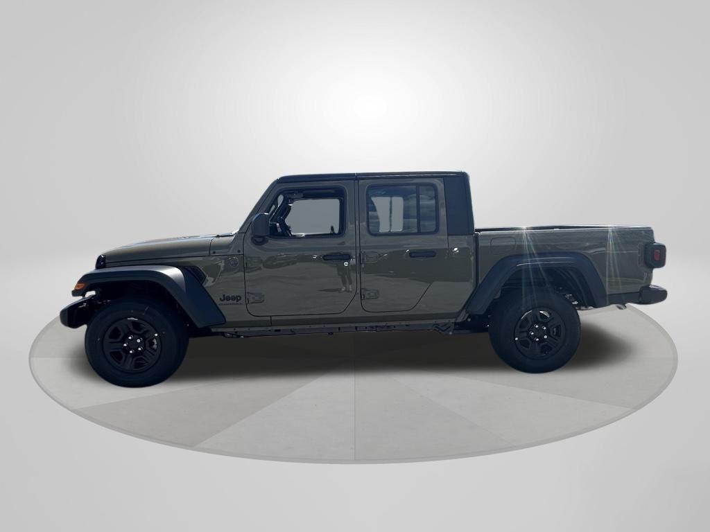 new 2025 Jeep Gladiator car, priced at $40,677