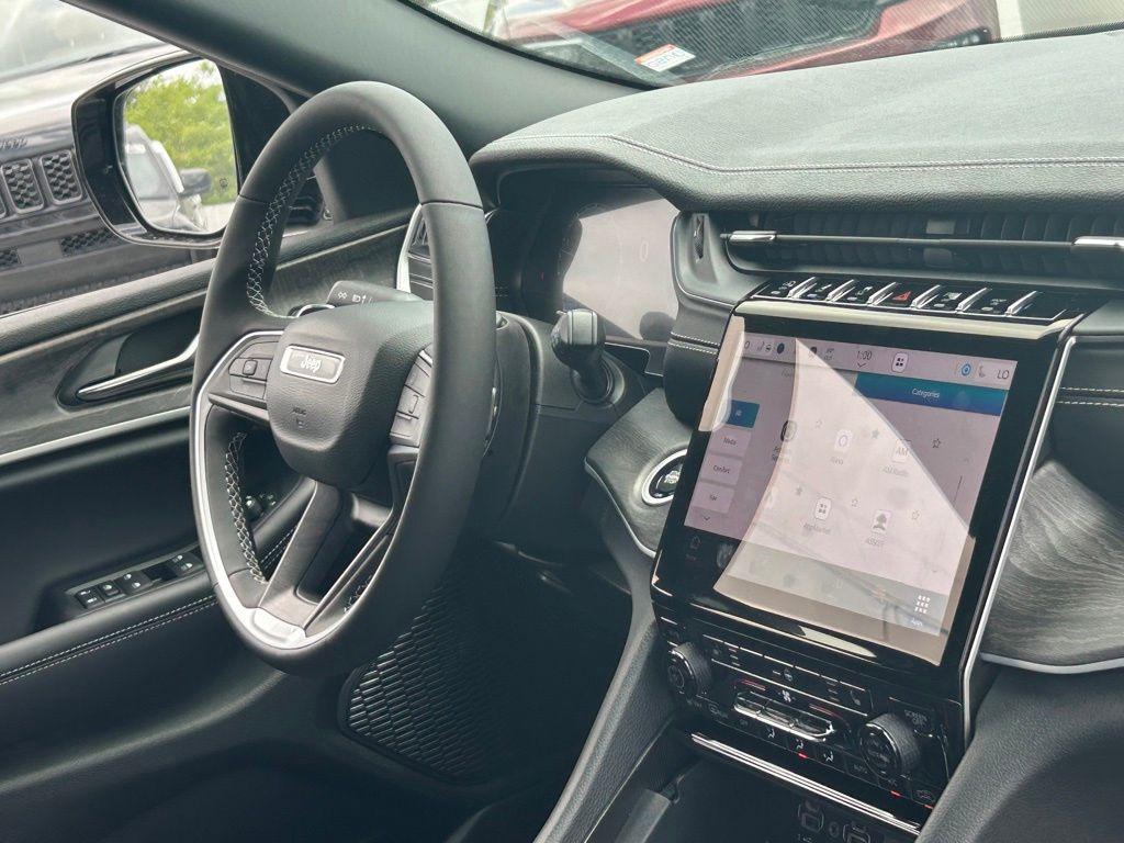 new 2025 Jeep Grand Cherokee L car, priced at $40,478