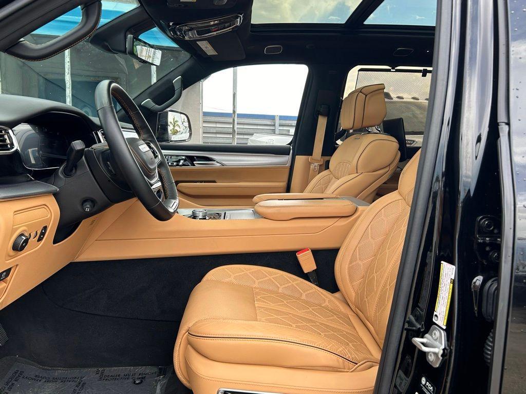 new 2023 Jeep Grand Wagoneer L car, priced at $98,901