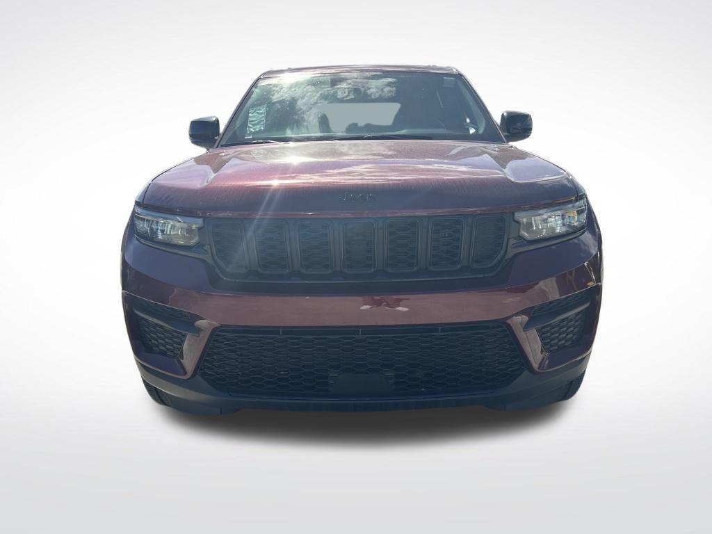 new 2024 Jeep Grand Cherokee car, priced at $34,184