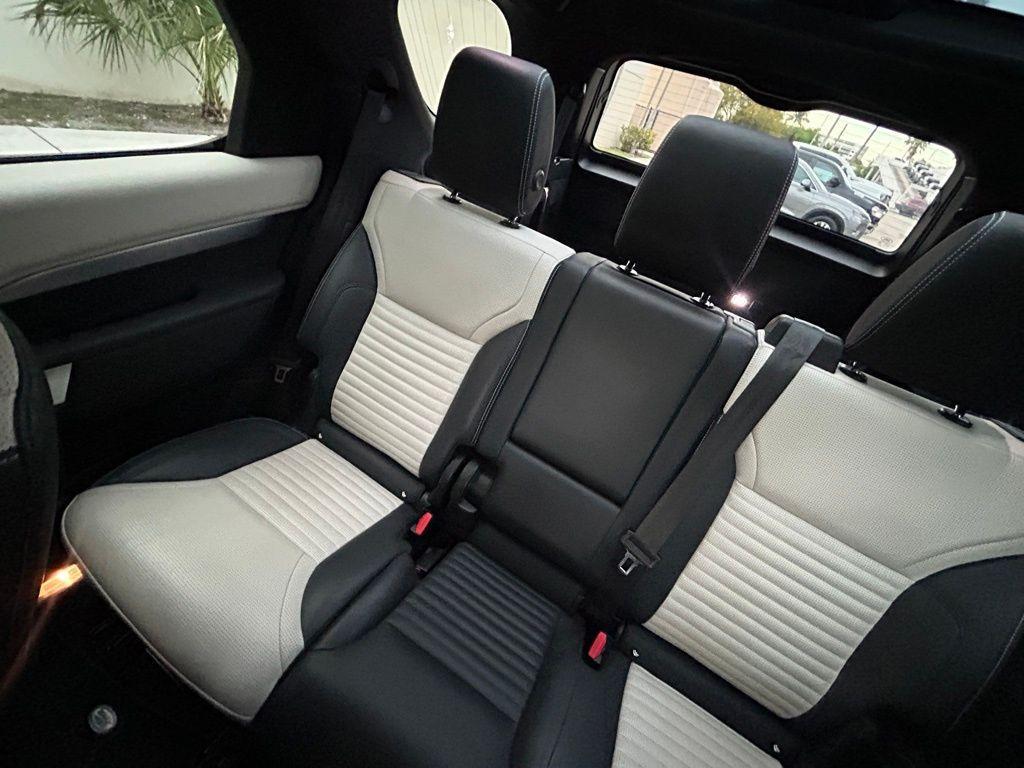 used 2021 Land Rover Discovery car, priced at $28,000