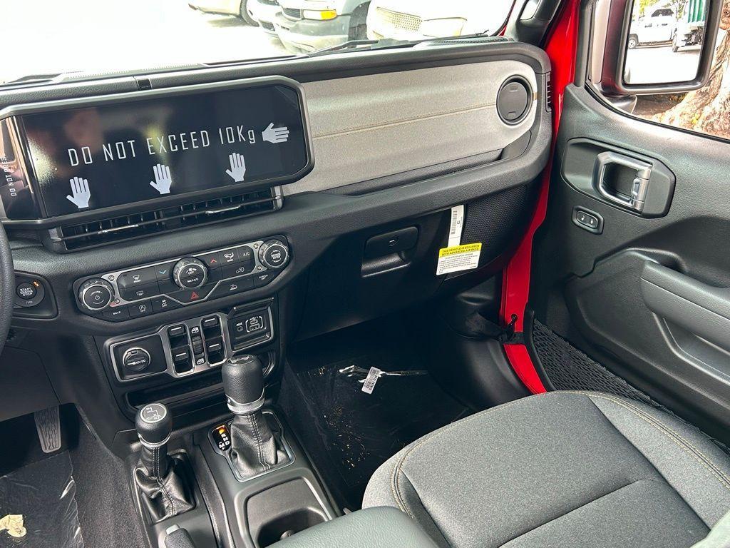 new 2025 Jeep Wrangler car, priced at $35,273