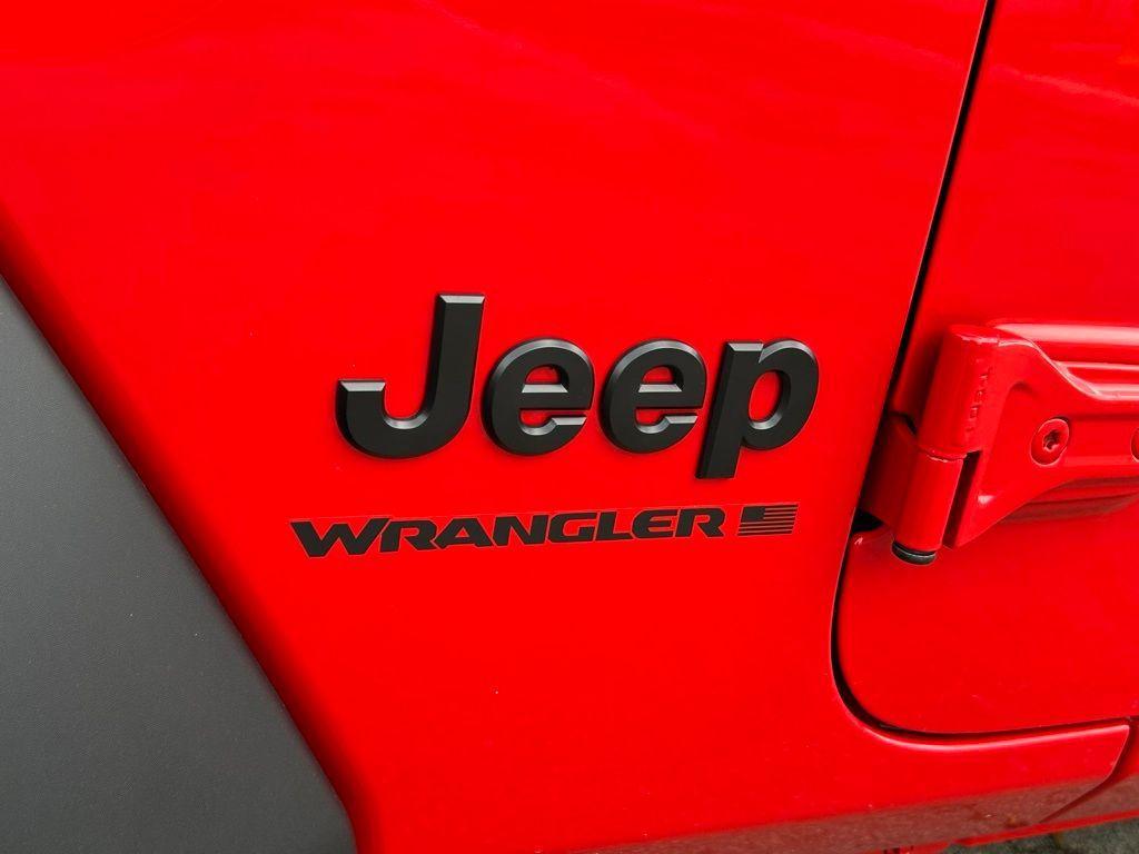 new 2025 Jeep Wrangler car, priced at $35,273