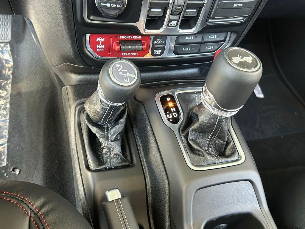 new 2025 Jeep Wrangler car, priced at $51,808