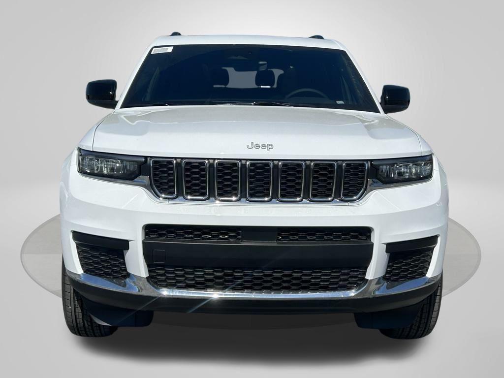 new 2025 Jeep Grand Cherokee L car, priced at $33,702