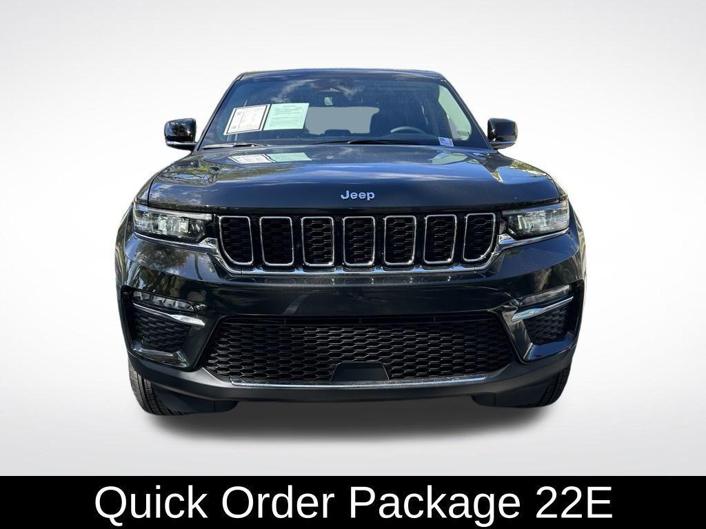 used 2024 Jeep Grand Cherokee car, priced at $37,089