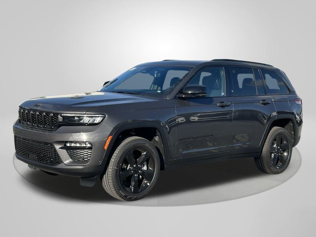 new 2025 Jeep Grand Cherokee car, priced at $46,104