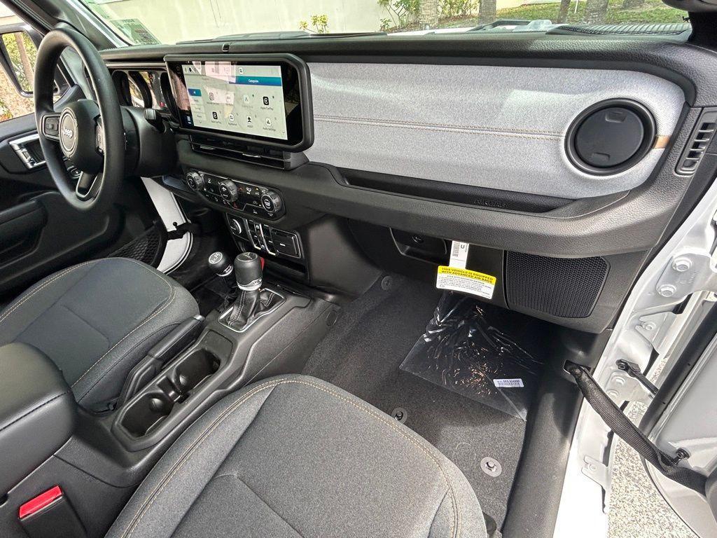 new 2025 Jeep Gladiator car, priced at $40,286