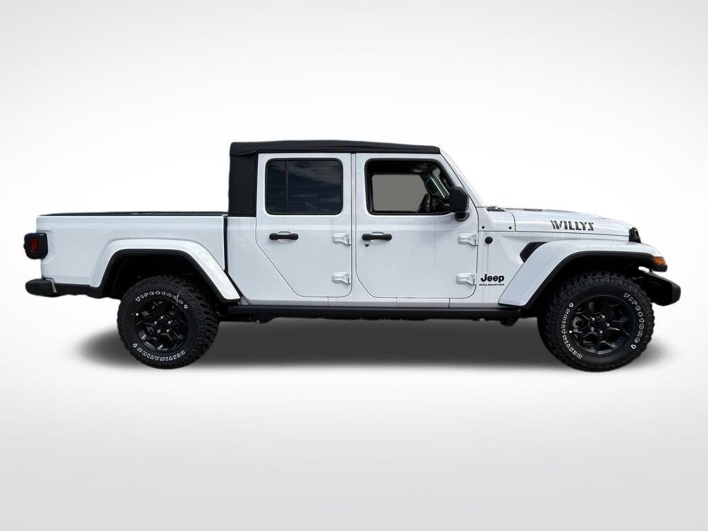 new 2023 Jeep Gladiator car, priced at $38,351