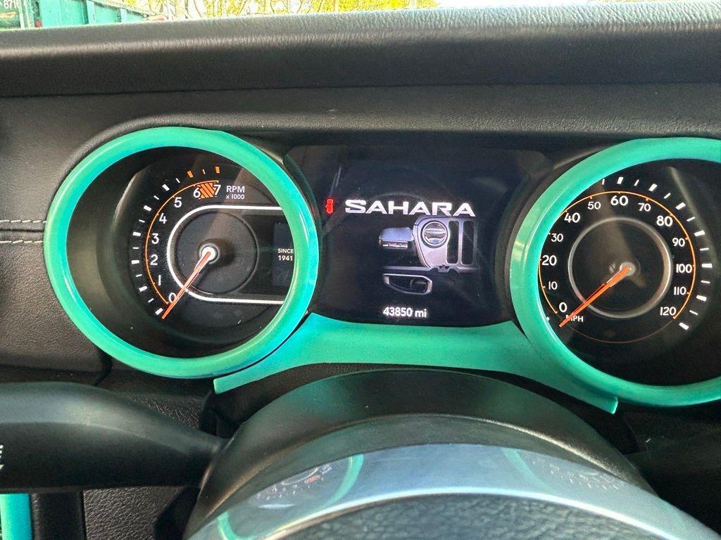 used 2021 Jeep Wrangler Unlimited car, priced at $30,372