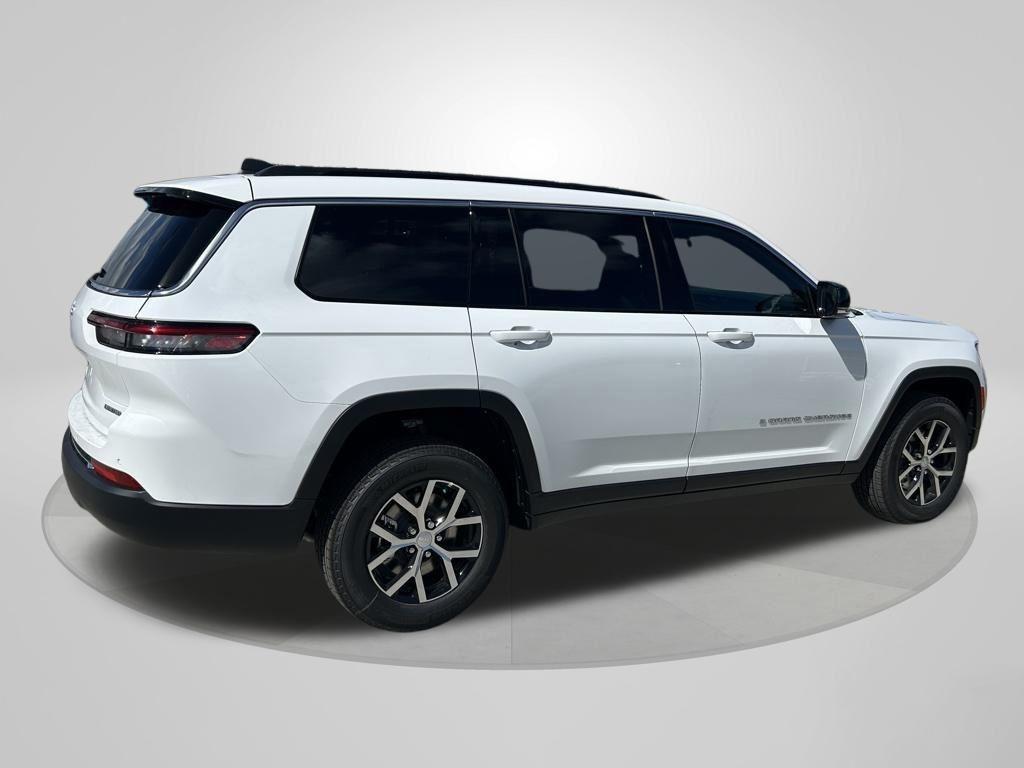 new 2025 Jeep Grand Cherokee L car, priced at $33,600