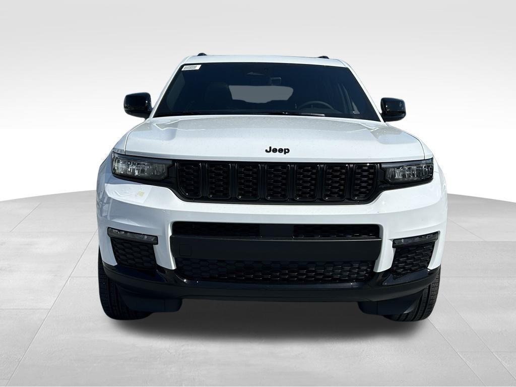 new 2025 Jeep Grand Cherokee L car, priced at $41,213