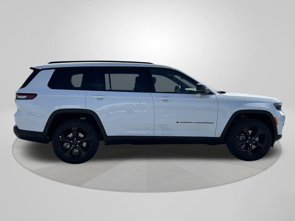 new 2025 Jeep Grand Cherokee L car, priced at $39,960