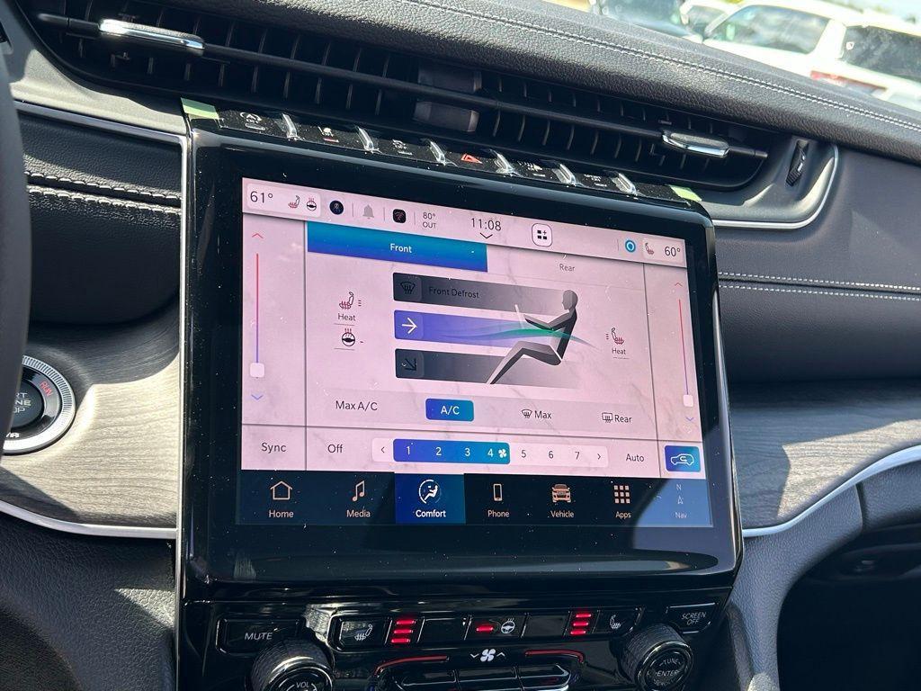 new 2025 Jeep Grand Cherokee L car, priced at $41,213