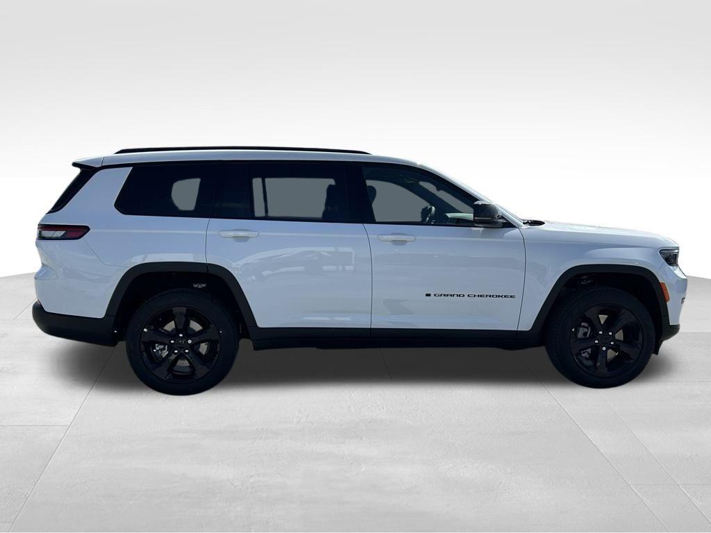 new 2025 Jeep Grand Cherokee L car, priced at $41,213