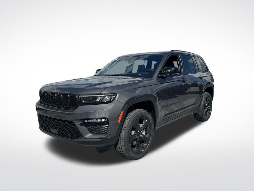 new 2025 Jeep Grand Cherokee car, priced at $44,500