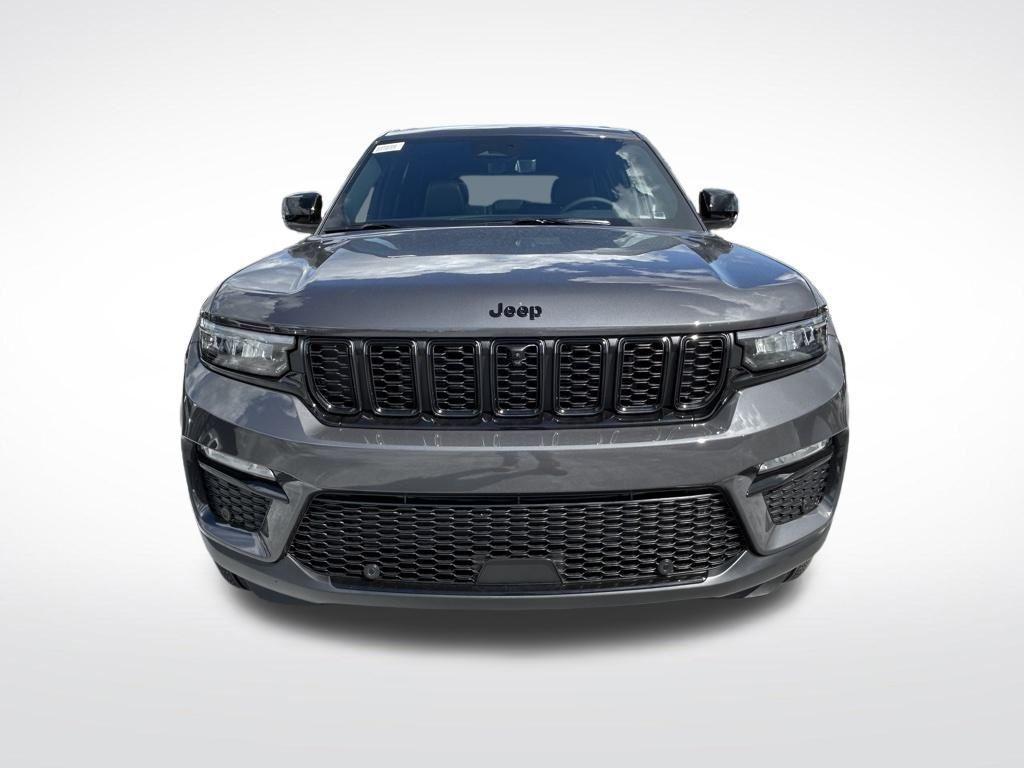 new 2025 Jeep Grand Cherokee car, priced at $44,500