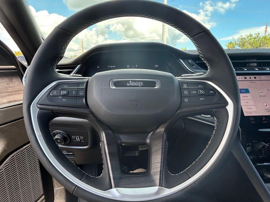 new 2025 Jeep Grand Cherokee L car, priced at $41,731