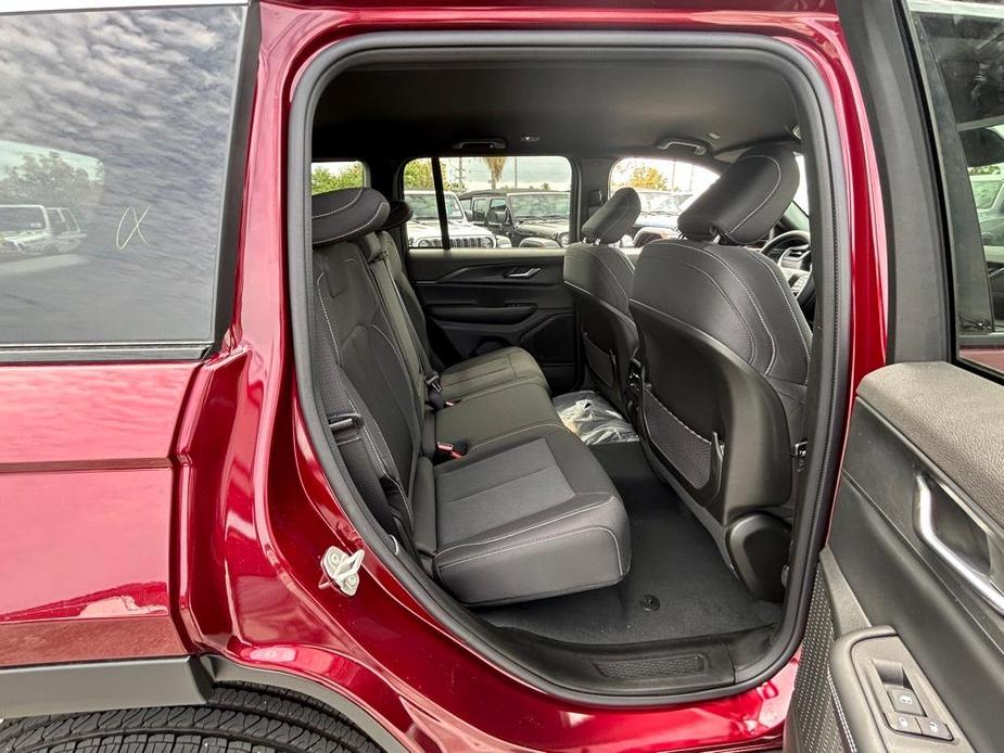 new 2024 Jeep Grand Cherokee car, priced at $34,844