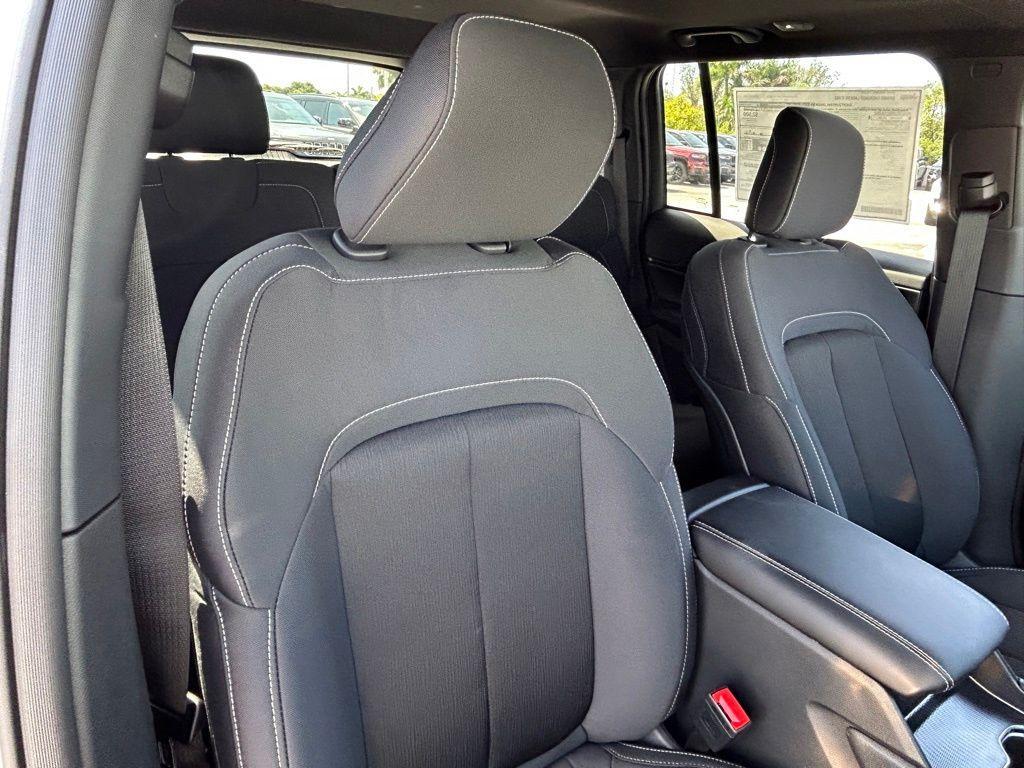 new 2025 Jeep Grand Cherokee car, priced at $32,761