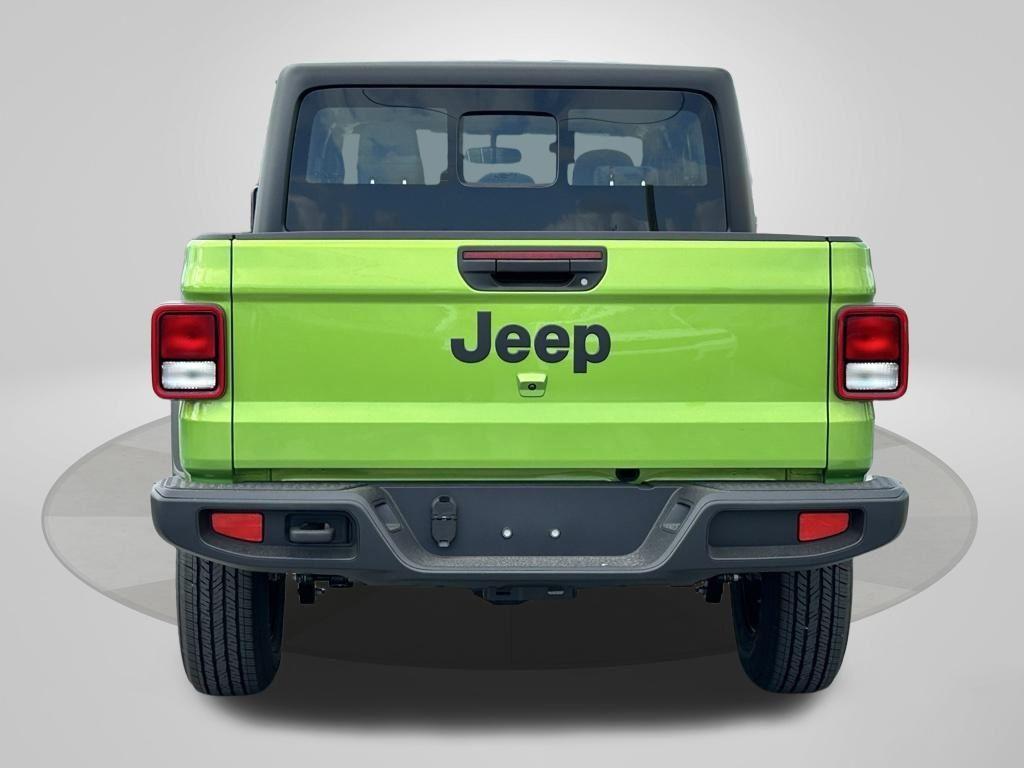 new 2025 Jeep Gladiator car, priced at $37,278