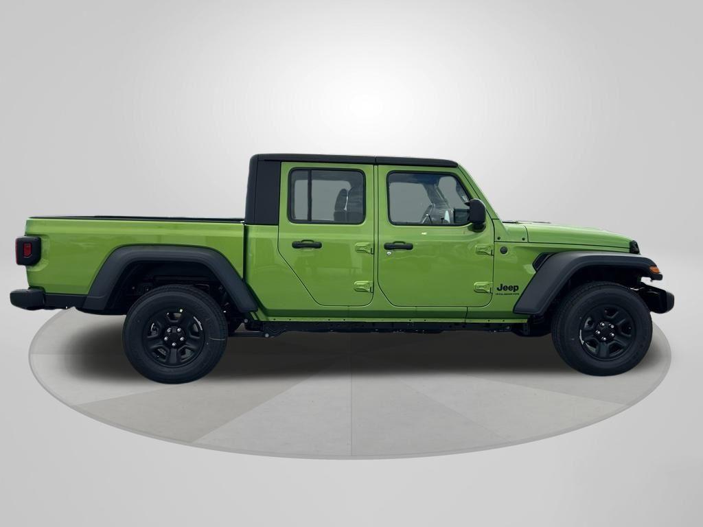 new 2025 Jeep Gladiator car, priced at $37,278