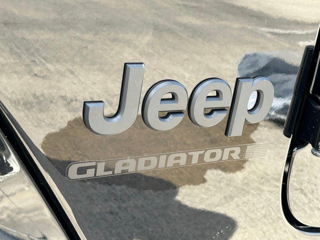 new 2023 Jeep Gladiator car, priced at $38,260