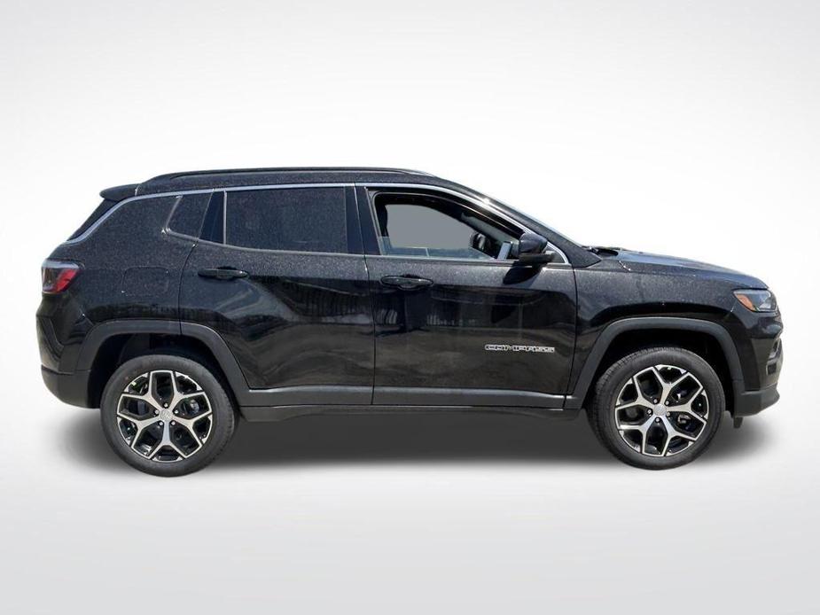 new 2024 Jeep Compass car, priced at $27,746