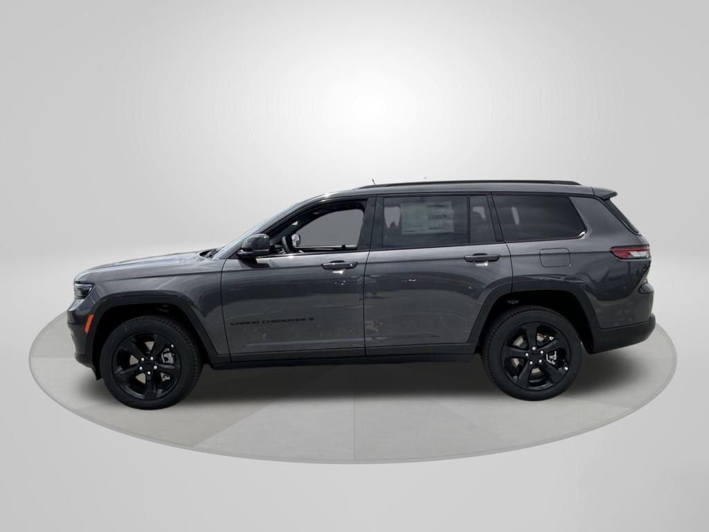new 2025 Jeep Grand Cherokee L car, priced at $40,478