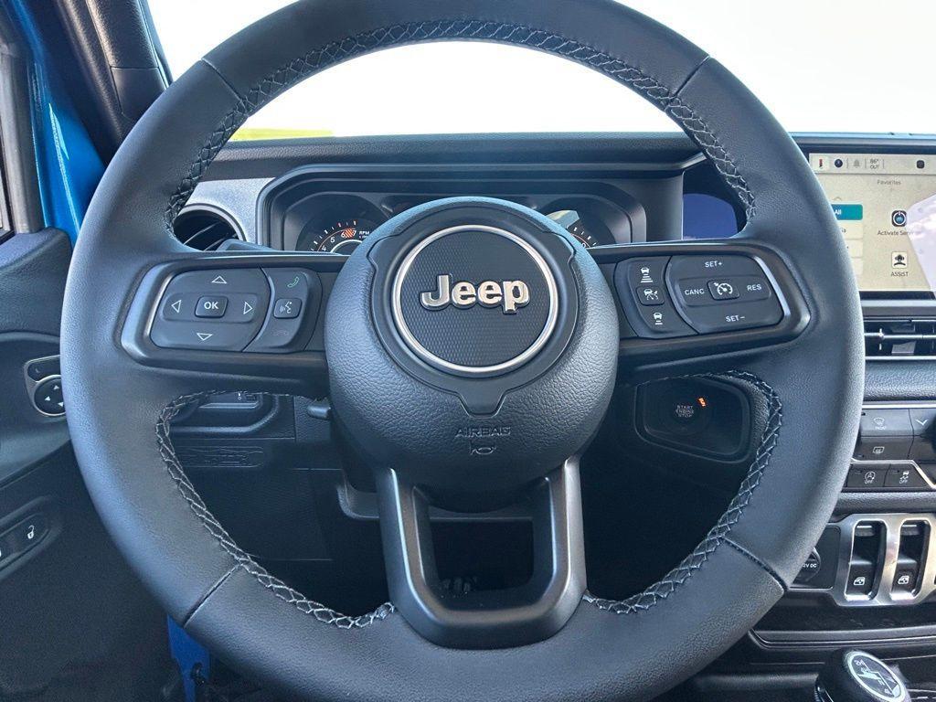 new 2025 Jeep Wrangler car, priced at $33,158