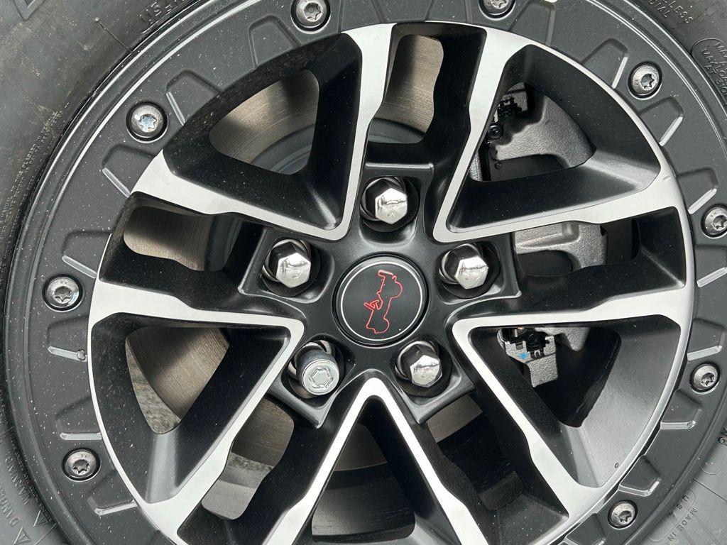 new 2025 Jeep Wrangler car, priced at $59,361