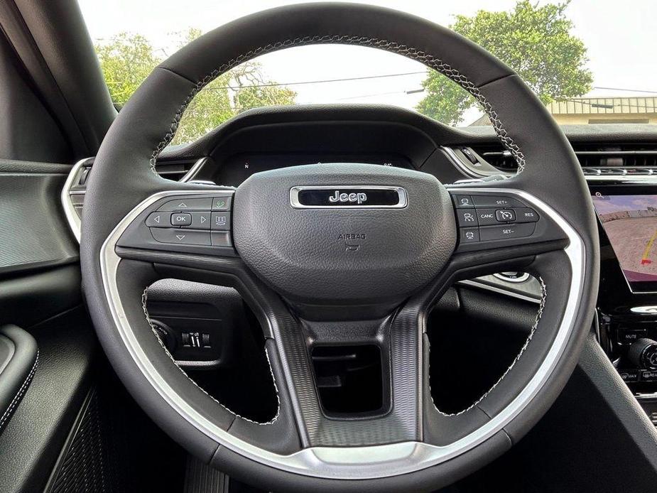 new 2024 Jeep Grand Cherokee car, priced at $35,684