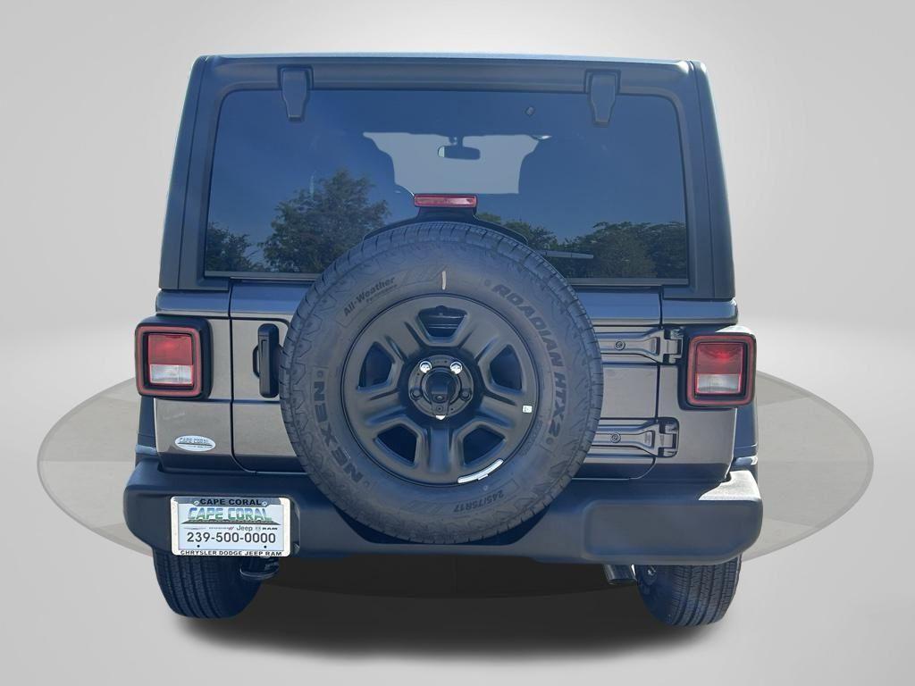 new 2025 Jeep Wrangler car