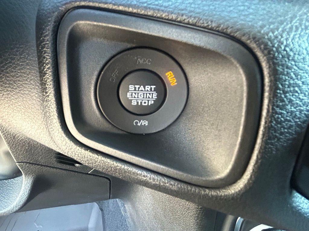 new 2025 Jeep Wrangler car