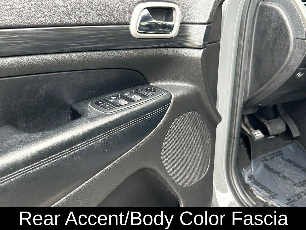 used 2020 Jeep Grand Cherokee car, priced at $15,000