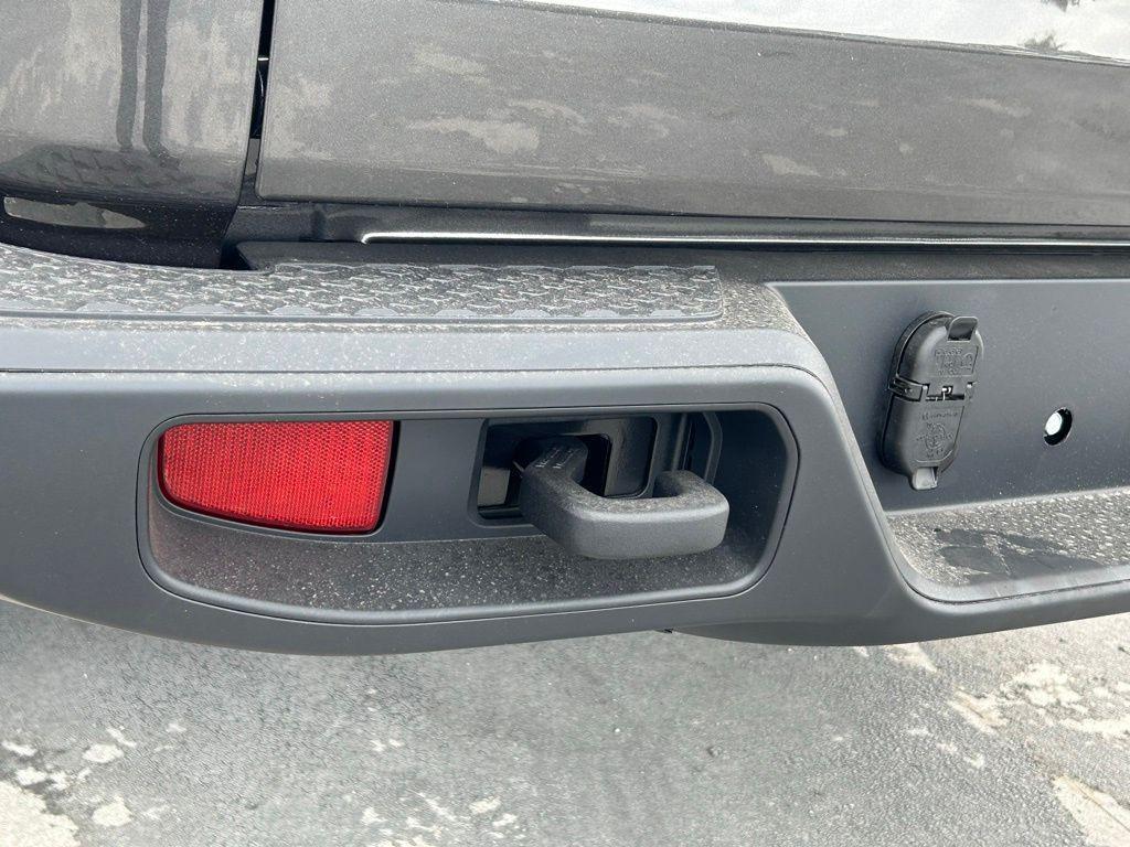 new 2025 Jeep Gladiator car, priced at $40,677