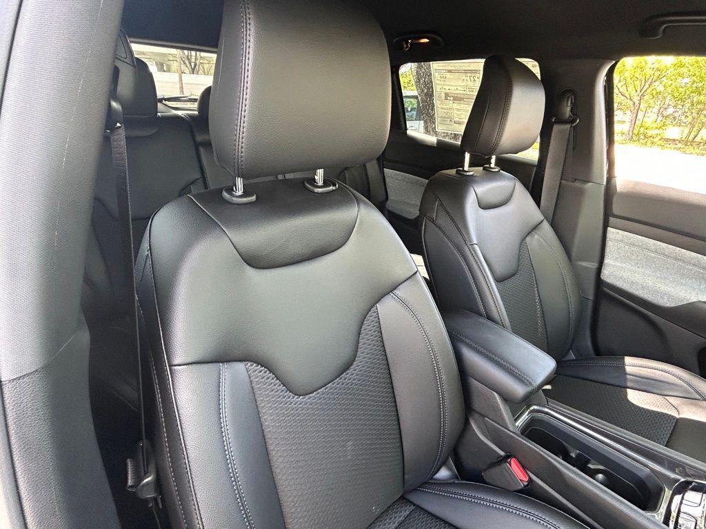 new 2025 Jeep Compass car, priced at $23,899