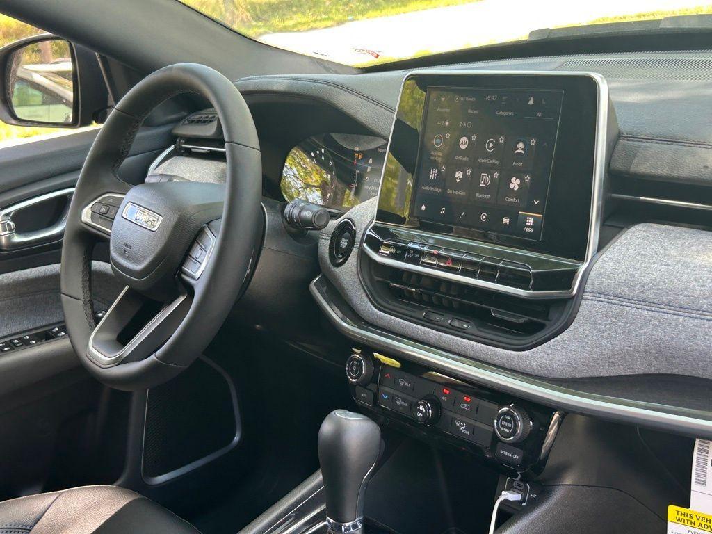 new 2025 Jeep Compass car, priced at $23,899