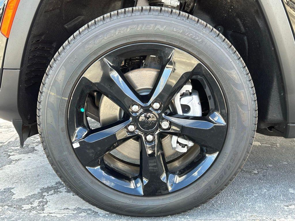 new 2025 Jeep Grand Cherokee L car, priced at $41,531