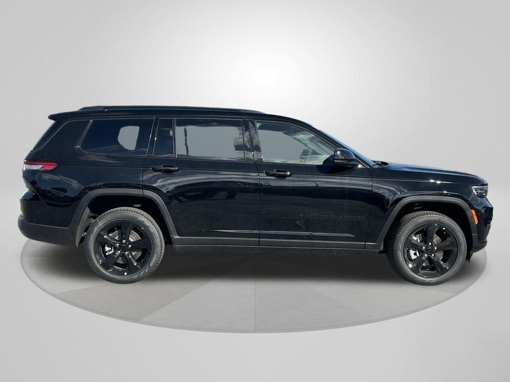 new 2025 Jeep Grand Cherokee L car, priced at $41,542