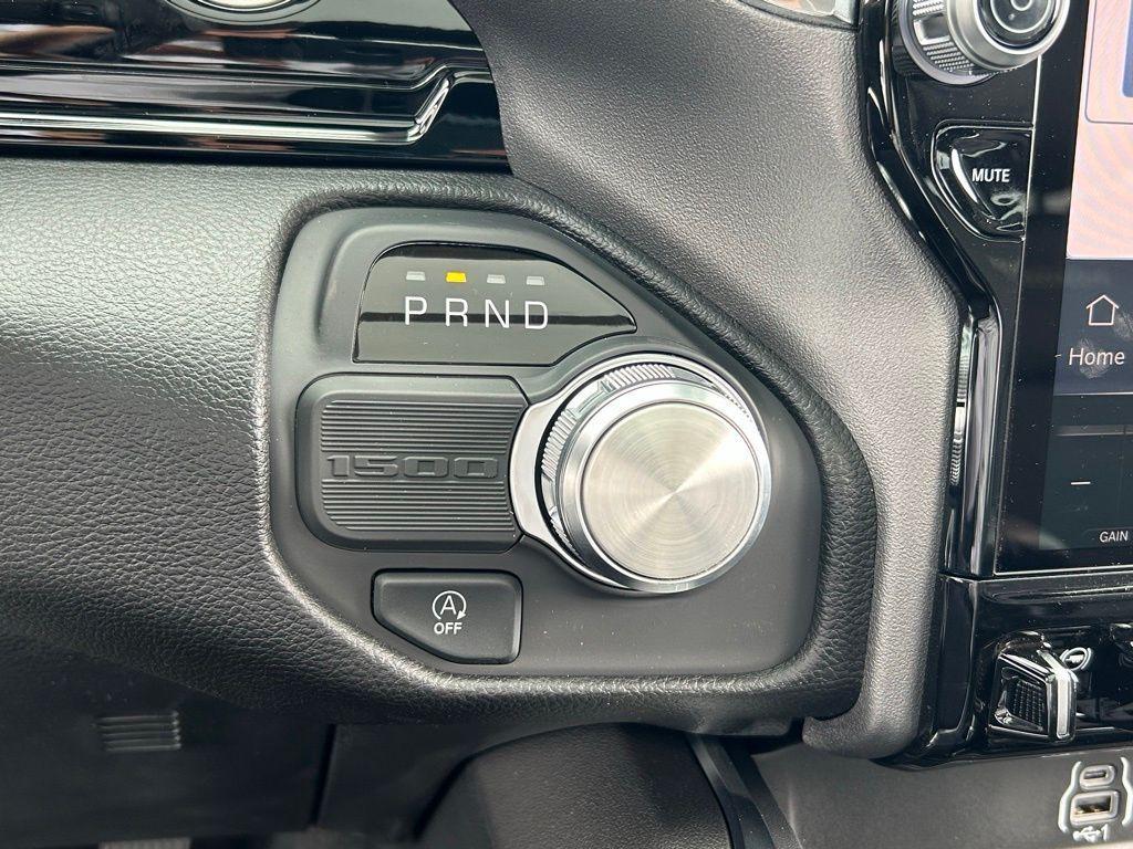 new 2025 Ram 1500 car, priced at $58,537
