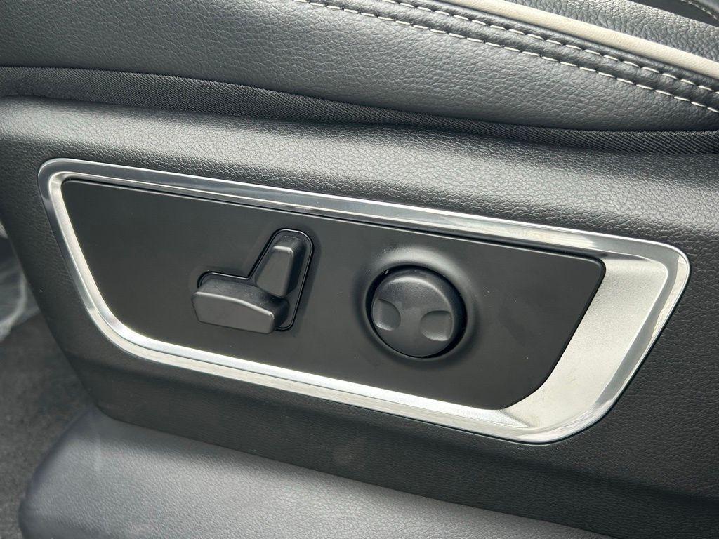 new 2025 Ram 1500 car, priced at $58,537