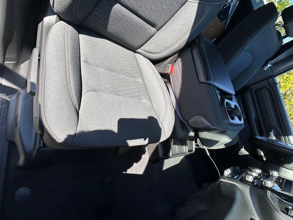 new 2025 Ram 1500 car, priced at $44,283