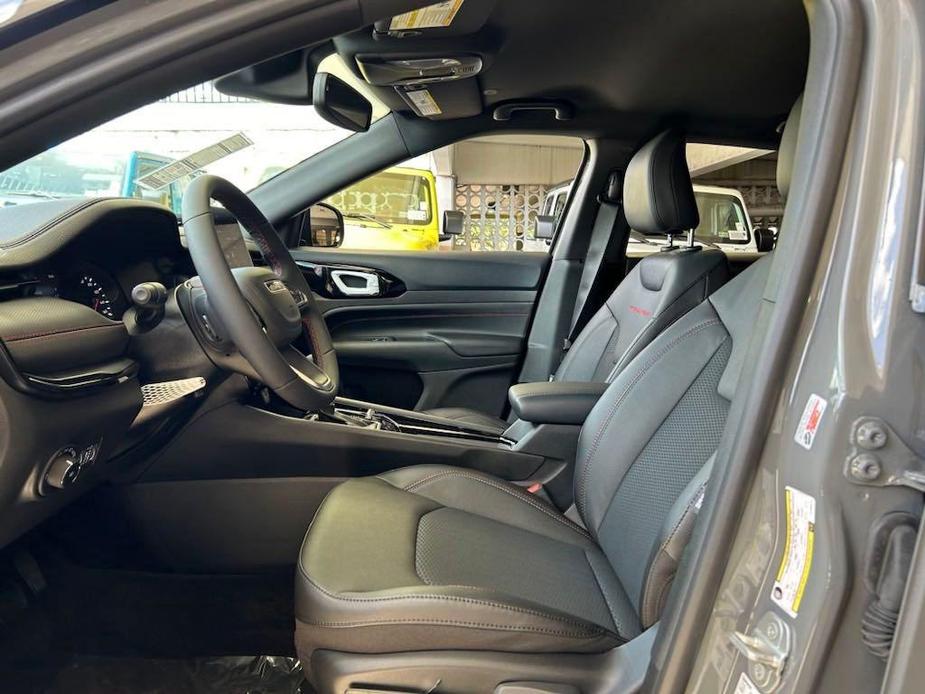 new 2024 Jeep Compass car, priced at $28,311